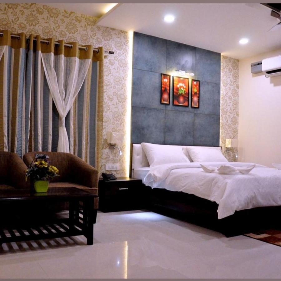 Hotel Bellevue , Gwalior Exterior foto